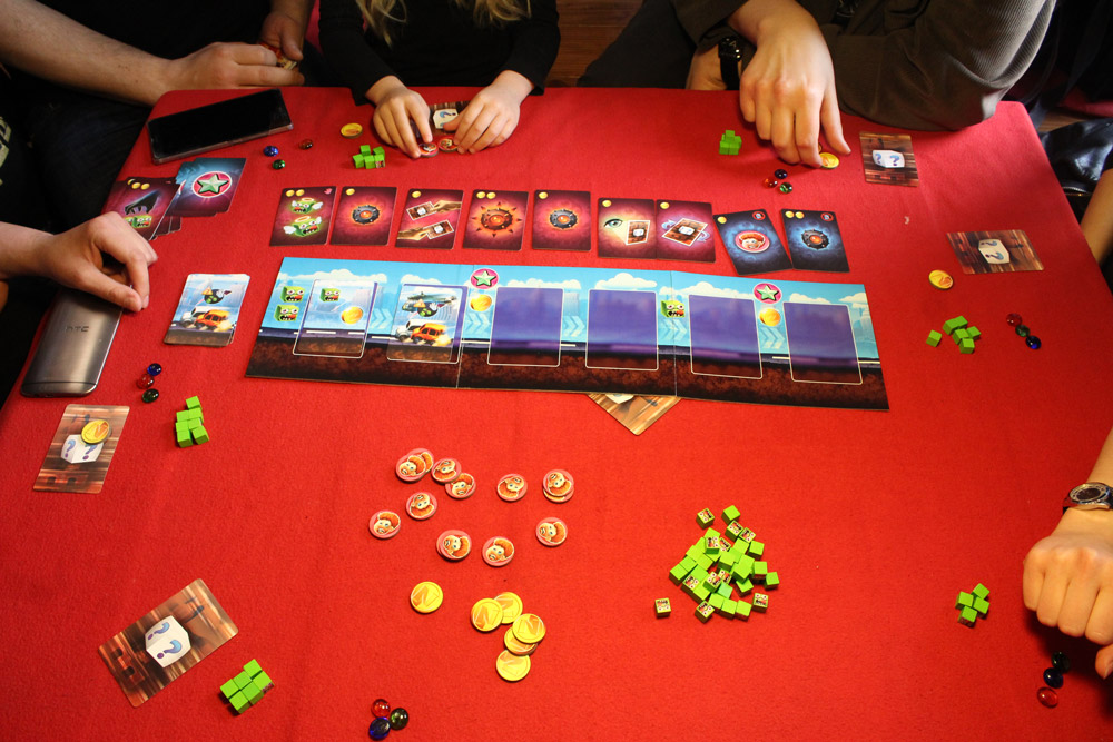 Review: Zombie Tsunami - One Board Family